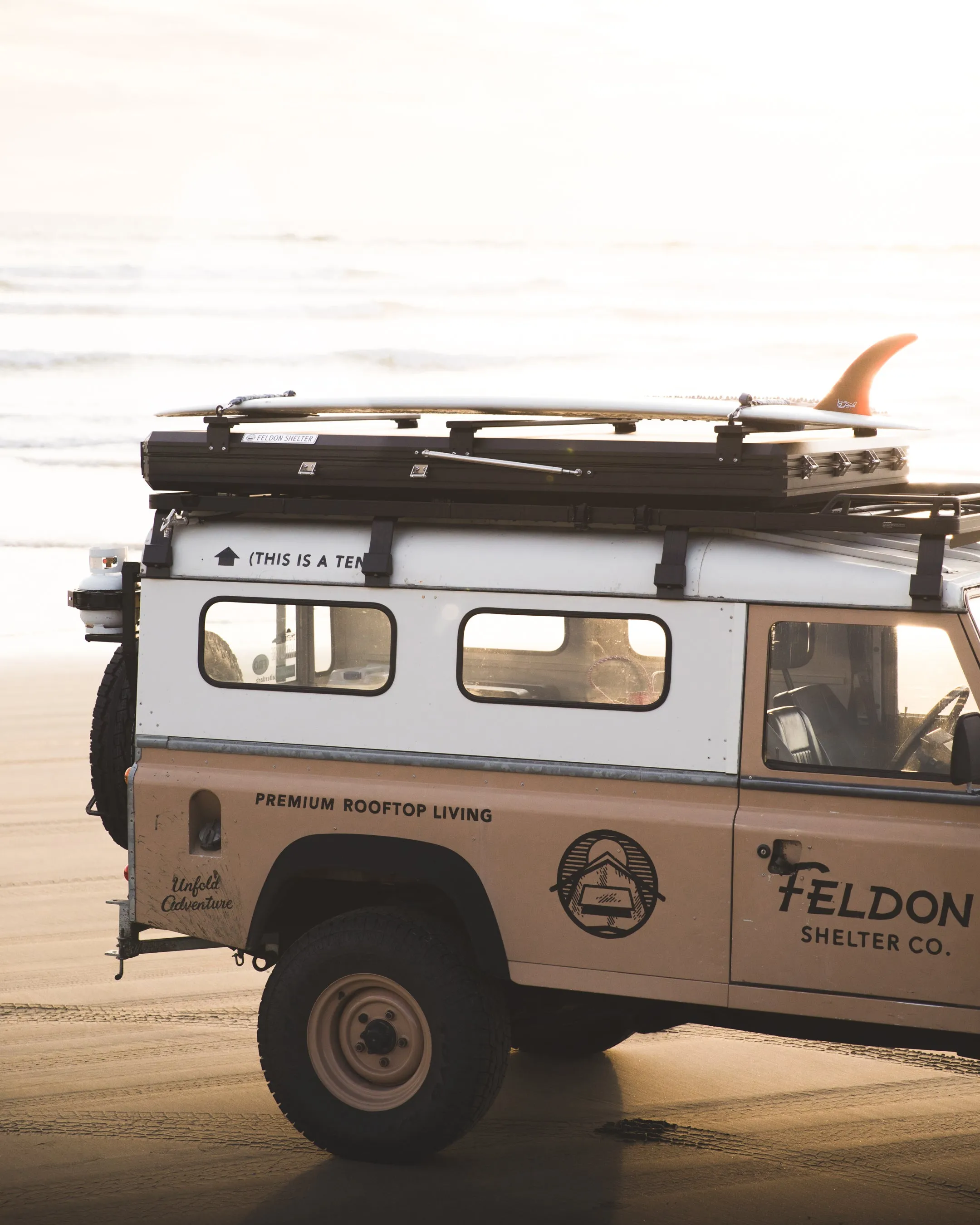 -Feldon Shelter-<br>ホークズネスト ルーフトップテント<br>Wide(ワイド)