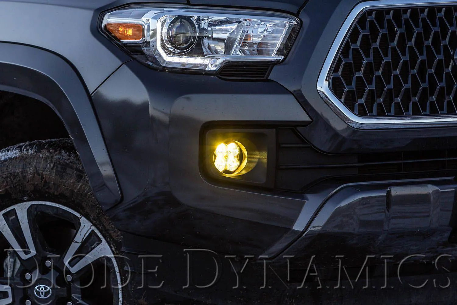 Diode Dynamics SS3 White LED Fog Light Kit | 2023-2016 Toyota Tacoma