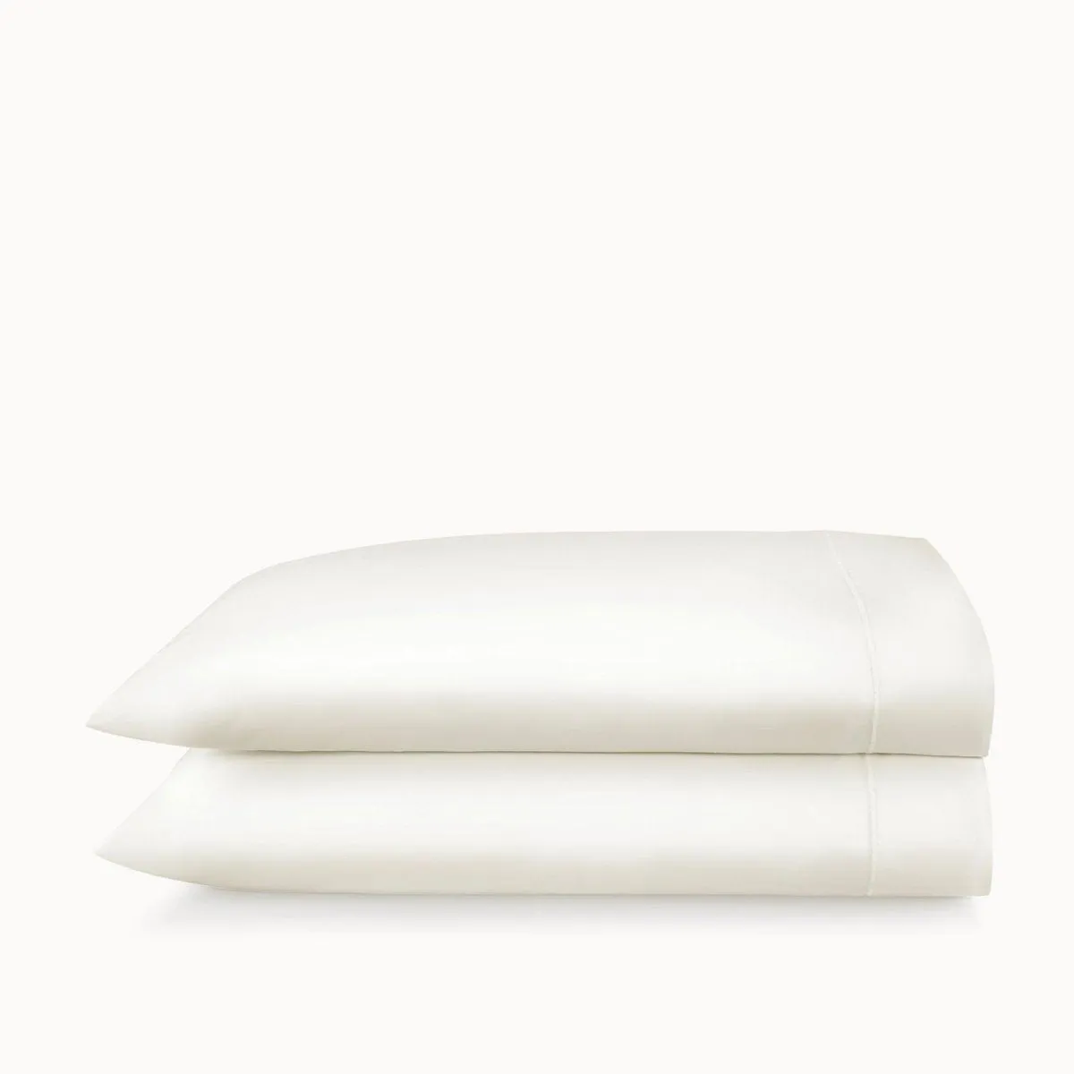Soprano Ivory Bedding by Peacock Alley